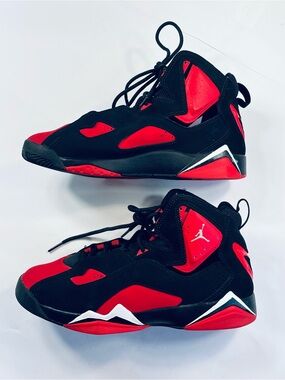 Nike Air Jordan Boys True Flight High TopSneakers #CU4934-001 Black Red Boys:7Y
